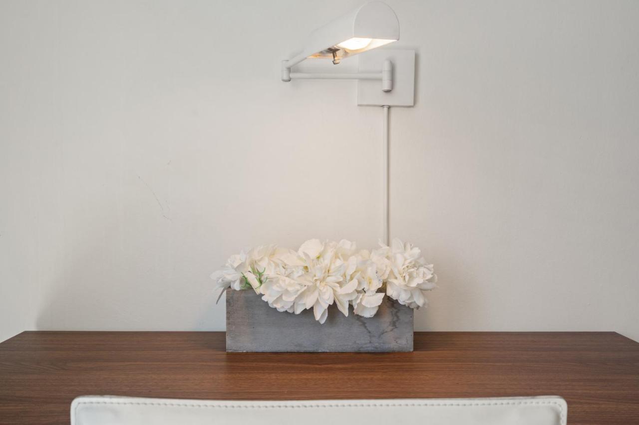 Biarritz Studio - Beautiful Ocean View Studio Apartment San Juan Exterior photo